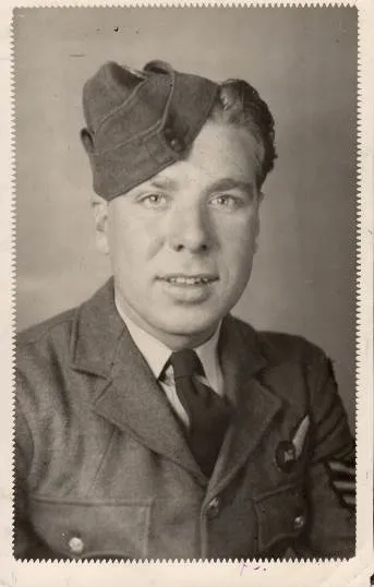 Albert de Bruin in RAF uniform