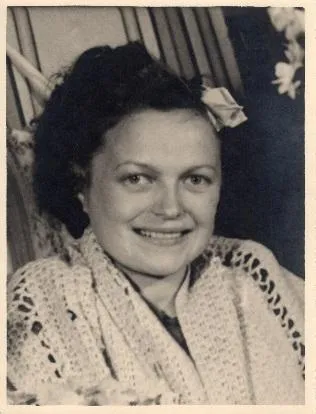 Portrait of Andrée Dumon