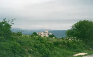 Mountain village along the Sulmona Trail