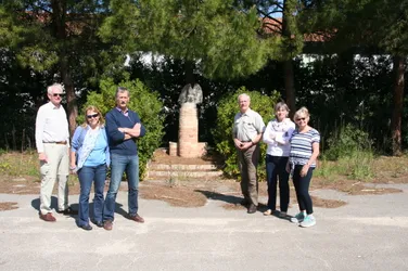 The Davidson family beside the eagle monument inside PG 70's main gate