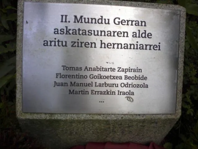 Florentino memorial plaque in Hernani