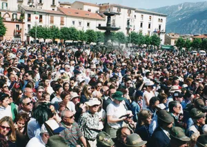 Walkers departing Sulmona main square in May 2001